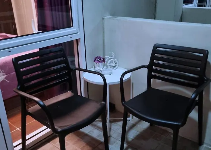 Apartamento 2br With 2 Balconies And Pool In Pasig Manila